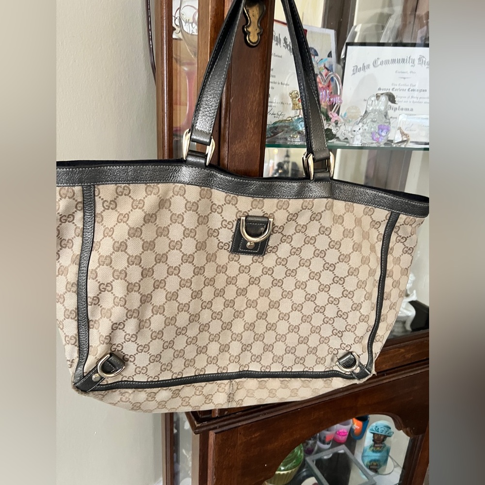 ❌SOLD ❌Authentic Gucci Tote